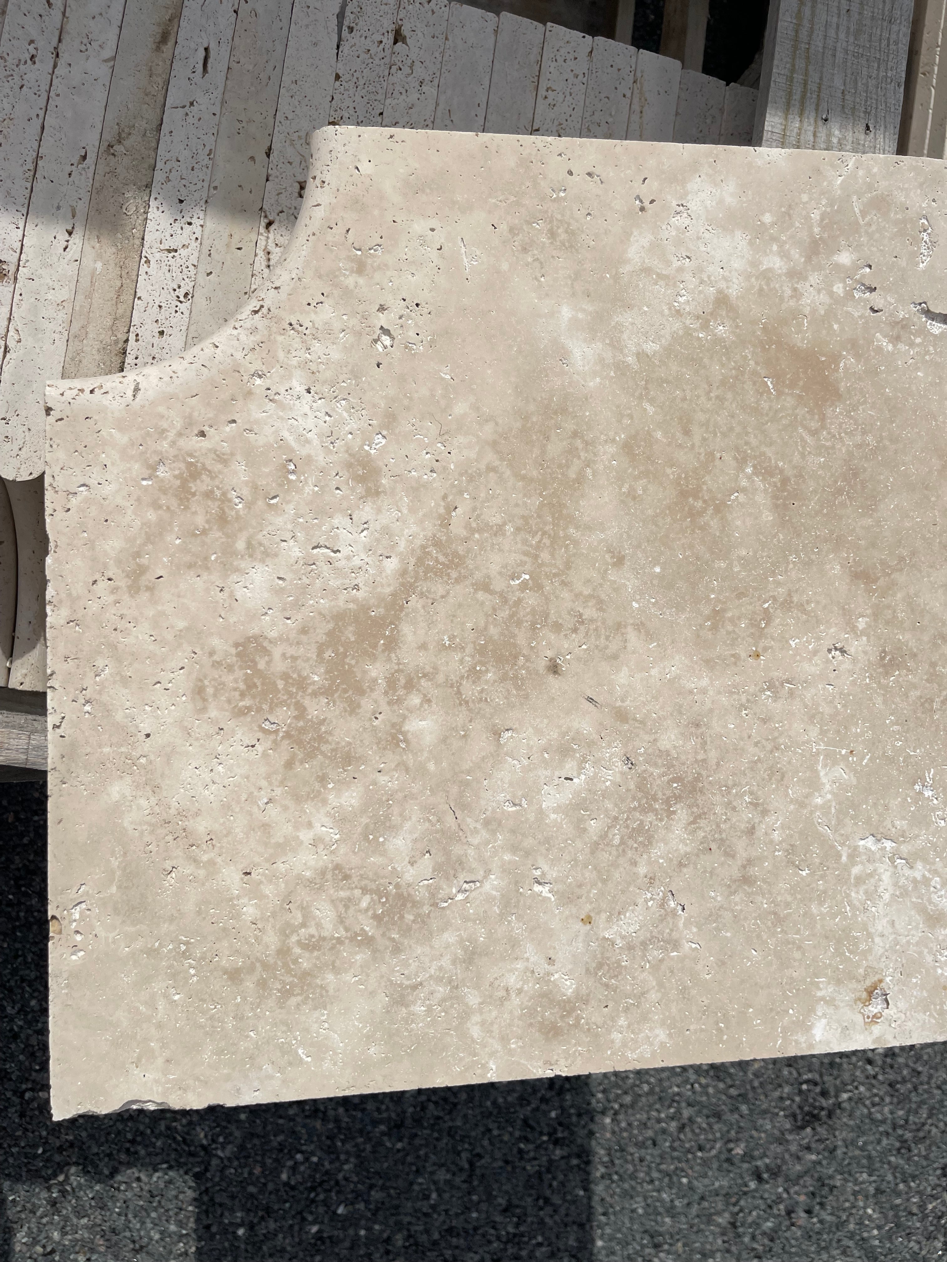 Margelle angle rentrant bord arrondi
