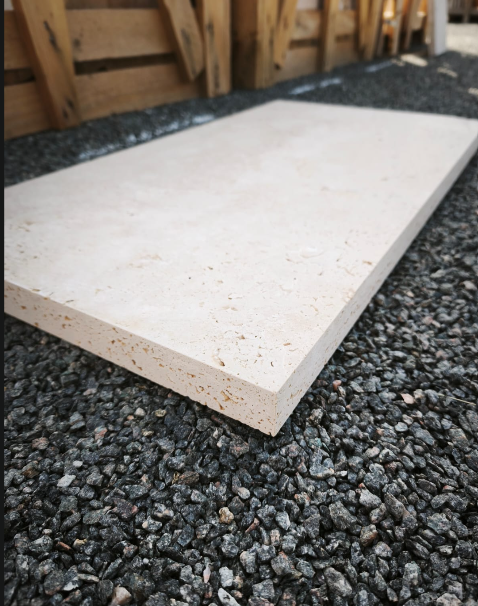 Margelle bord droit