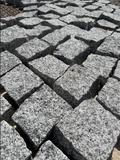 Pavé granit 10x10x5.7cm ( 5 à 6 m² / tonne )