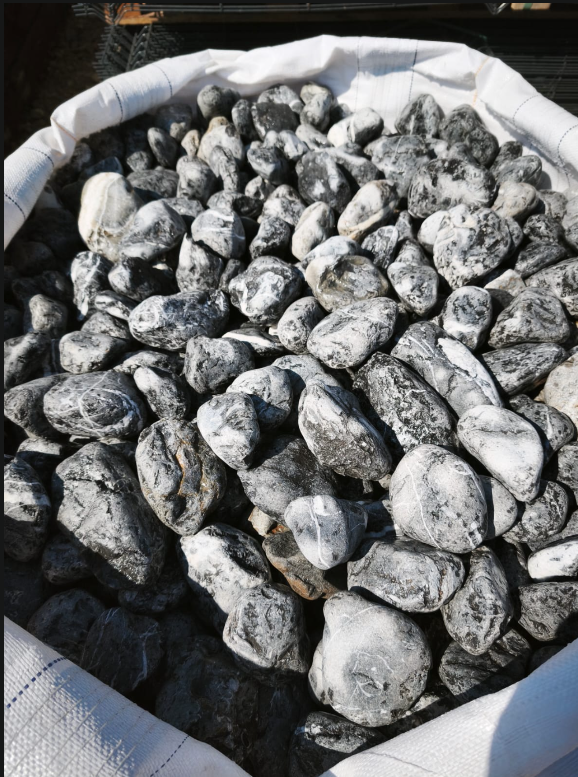 Galet Noir Zébré 60 - 100 mm  BIGBAG / 1000 kg